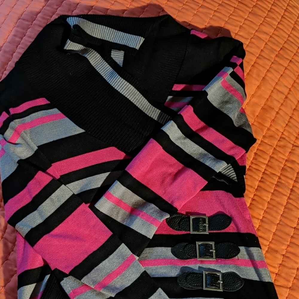 "Say what" black grey and pink shirt